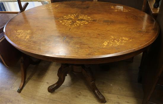 An inlaid mahogany breakfast table W.120cm